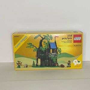 Lego Forest Hideout